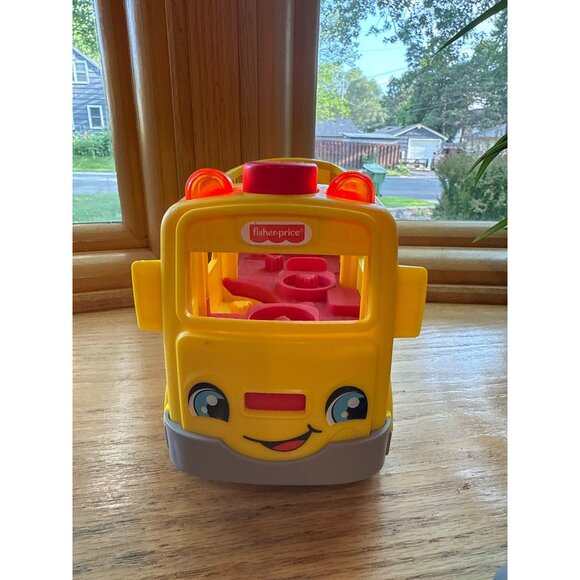 Fisher-Price Little People Smiling School Bus & 7 Figures Set - Picture 5 of 9